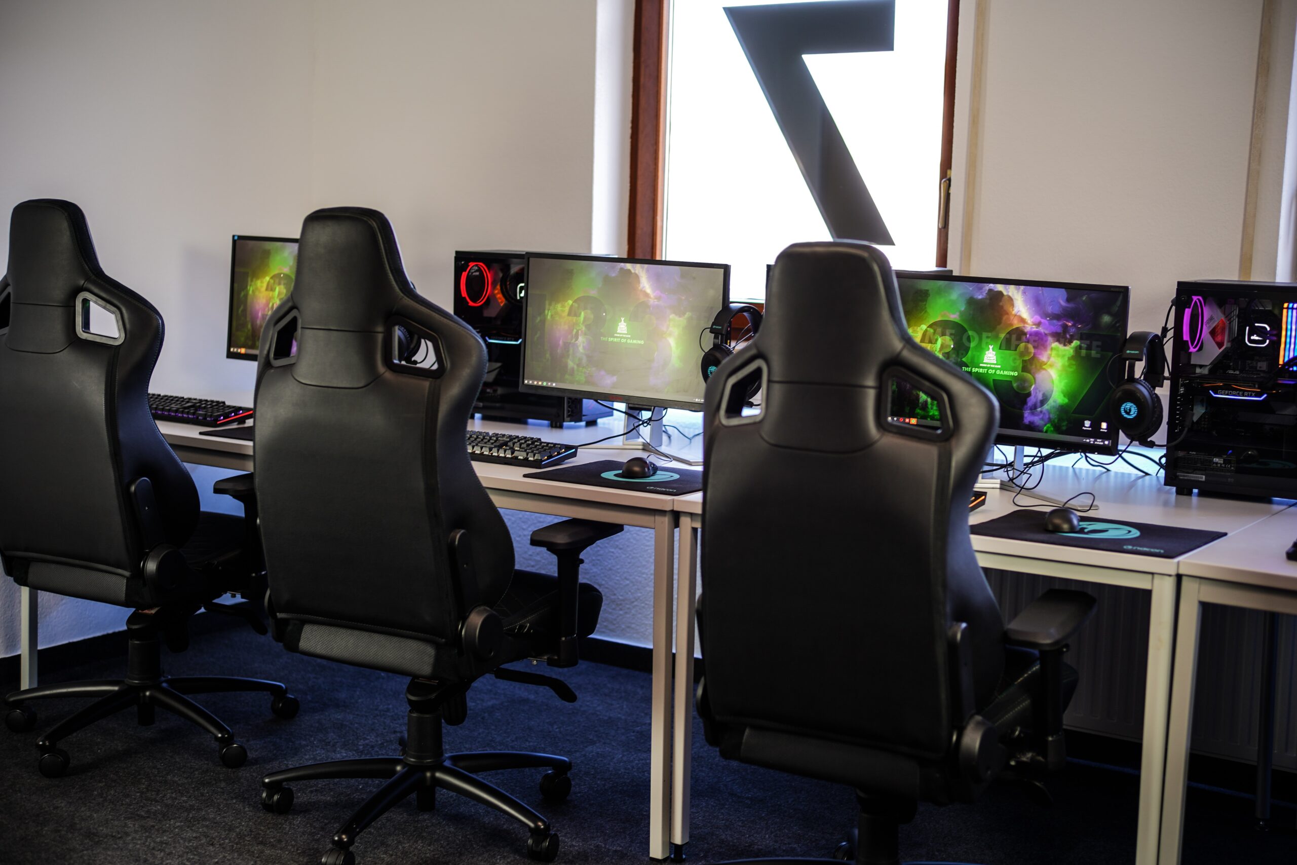Gaming chairs vs office chairs: which seat type is best?