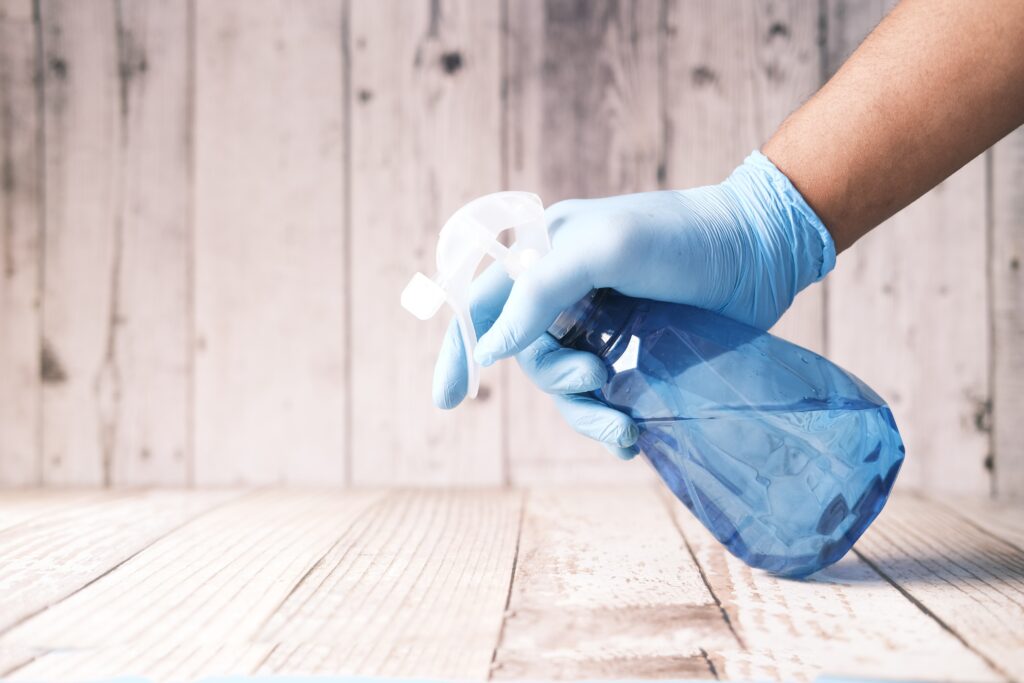 Antibacterial cleaning products